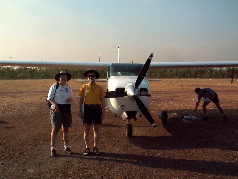 dcp_1376.jpg - Jean, Eric, and the plane